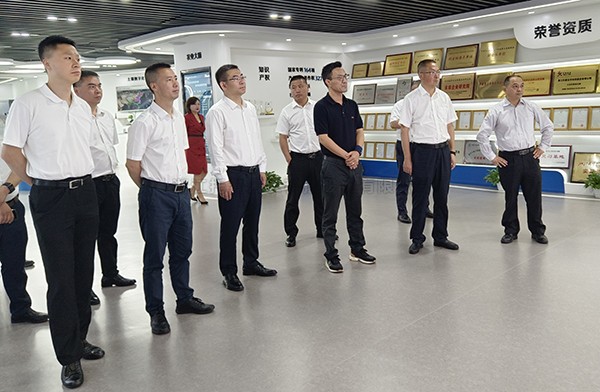 德阳市人大常委会副主任杨芳清、中江县委书记杜尚武率考察组赴好色APP在线观看考察调研
