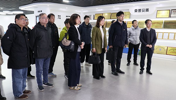 浙江省农业科学院病毒学与生物技术研究所所长徐俊锋一行莅临好色APP在线观看调研考察