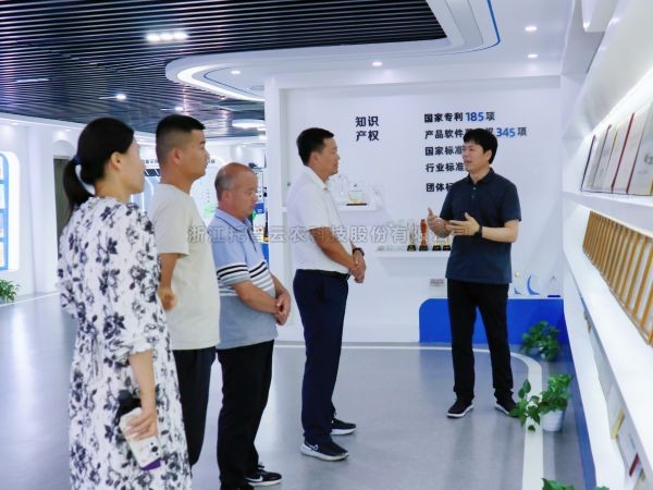 国家耐盐碱水稻技术创新中心西北中心主任王奉斌等一行莅临好色APP在线观看