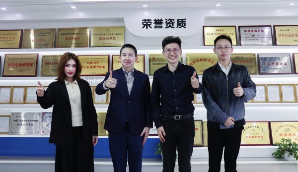 泰国农业部稻米司副司长安南·侬斯（Arnon Noncie）到访好色APP在线观看