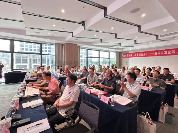 好色APP在线观看董事长陈渝阳当选浙江省新时代乡村研究院第二届理事会理事长，以智慧农业赋能农业现代化与乡村振兴
