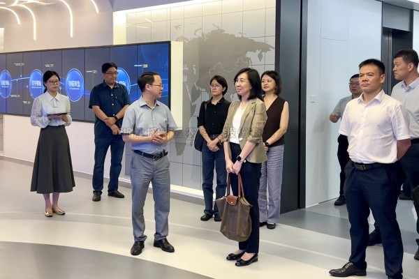 科技部国际合作司副司长庄嘉一行莅临好色APP在线观看调研考察