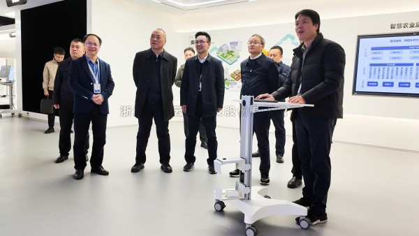 山西省农业农村厅党组书记、厅长孙京民一行莅临好色APP在线观看调研考察