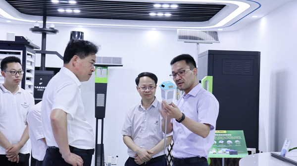 浙江省农业农村厅副厅长唐冬寿一行莅临好色APP在线观看调研3