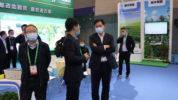 浙江省农业农村厅副厅长唐冬寿莅临好色APP在线观看展位