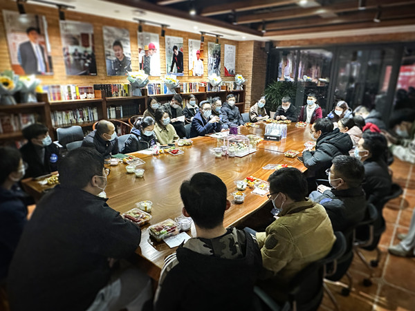 拼搏奋斗，坚守初心—好色APP在线观看举行2021年度优秀员工交流分享会